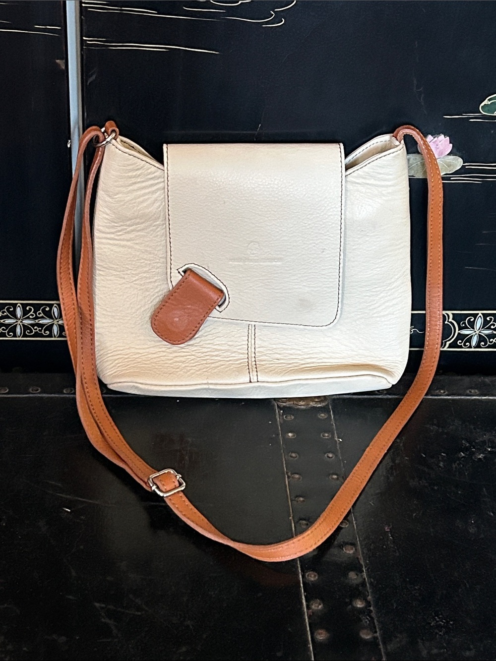 Vintage L’Artigiano Italian Leather Crossbody Bag Bone And Brown